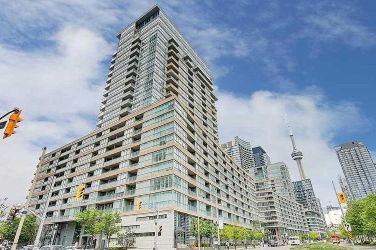 Three-Bedroom Condo With Free Parking Nearby Cn Tower With Lake View Toronto Exterior foto